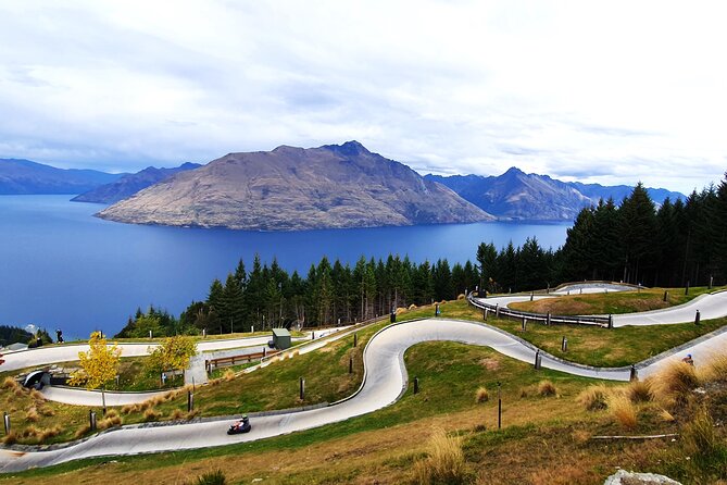 12 Day New Zealand Private Tour from Auckland to Queenstown - The North Island connection: scenic train day to Wellington