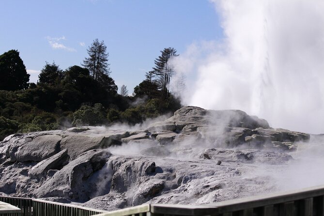 2-Day Hobbiton, Rotorua, Waitomo Caves Tour from Auckland with Accommodation - Mitai Maori Village hangi evening: the payoff and the pace