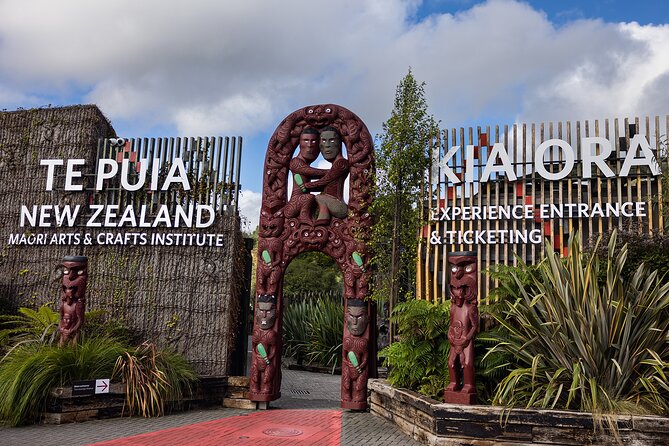2-Day Hobbiton, Rotorua, Waitomo Caves Tour from Auckland with Accommodation - Price, group size, and transfers: where your money goes
