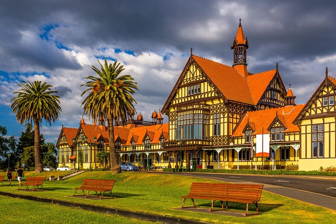 2 Day Waitomo Caves, Hobbiton Movie Set and Rotorua Tour from Auckland - Price and Logistics: What You’re Actually Paying For