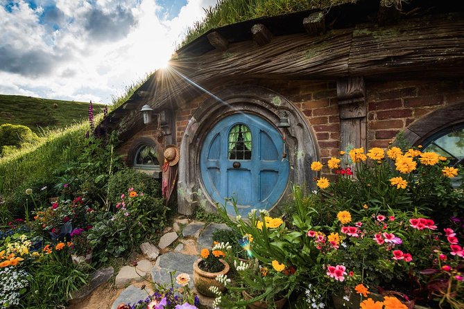 3 Day Waitomo Caves, Hobbiton Movie Set and Rotorua Tour from Auckland - Key points that matter before you go
