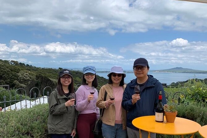 4.5-Hour Scenic Wine Tour with Private Guide & Up to 12 Tastings - Mudbrick Vineyard: the first tasting stop that sets the tone