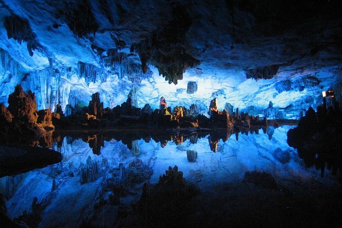 7 - Day North to South Island Grand Tour - Auckland to Queenstown - Price and value for $1,790.35 per person