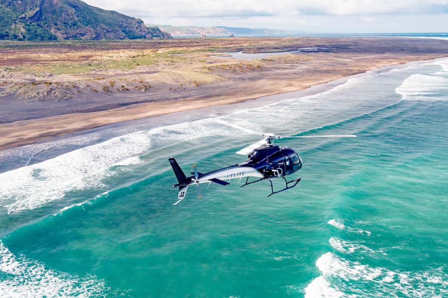 Auckland: 36 min scenic helicopter flight - Coast to Coast - Quick highlights you’ll remember