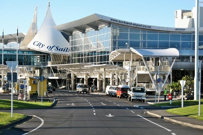 Auckland Airport Private One-Way or Round-Trip Transfer - Price and Value: What You’re Really Paying For