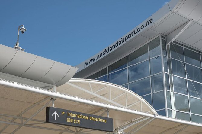 Auckland Airport Private Transfers with child car seats - How the booking process reduces airport chaos