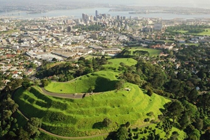 Auckland City Highlights Private Tour - Devonport: the Victorian village vibe and an easy lunch win