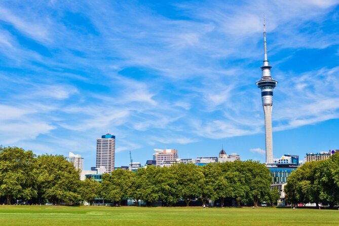 Auckland City Self Guided Walking Tour with an APP - Entering the route at Dingwall Building on Queen Street