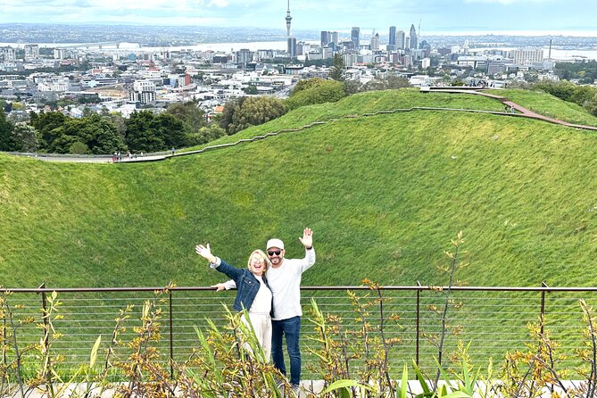 Auckland City Small-Group Morning Discovery Tour - Crossing Auckland Harbour Bridge: the “aha” moment for first-timers