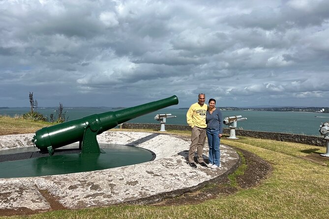 Auckland City Top Spots Half Day Private Tour - Mount Eden: Auckland’s highest volcanic viewpoint moment