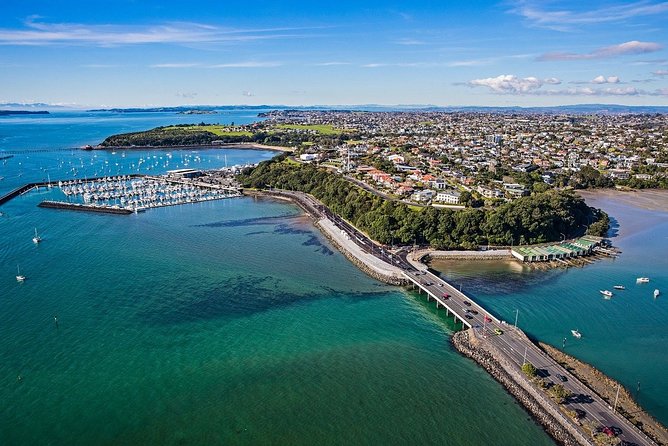 Auckland Coastal Experience - Small Group City & Beach Tour Incl. Wine Tasting - Quick Take: Auckland Coastal + Wine Tasting in One Day