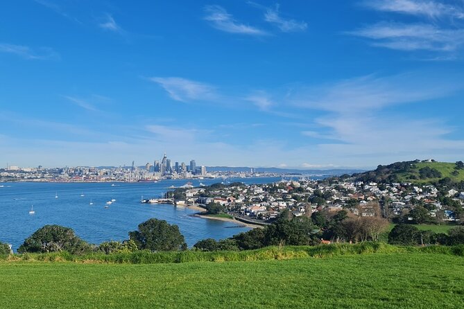 Auckland Full Day Attractions & Museums Tour - Holy Trinity Cathedral in Parnell: Architecture with a Spiritual Tone