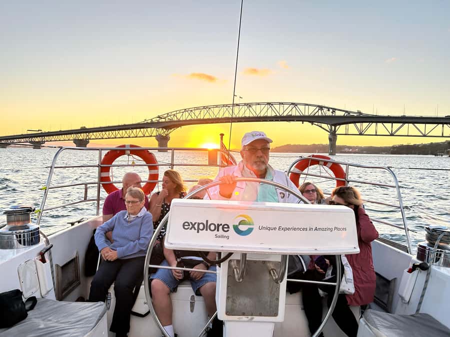 Auckland: Harbour Sailing Cruise with 3-Course Dinner - Key highlights worth circling