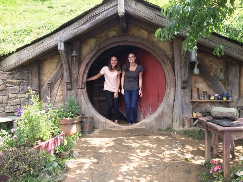 Auckland: Hobbiton Movie Set Day Trip with Festive Lunch - Price and Value: Why $182 Can Be Fair (Even If It Feels High)