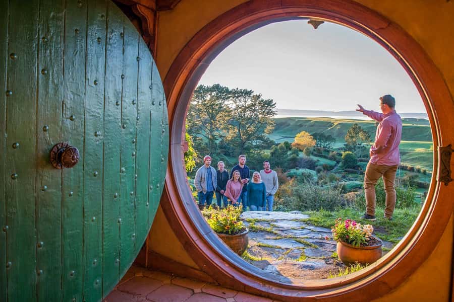 Auckland: Hobbiton Movie Set Day Trip with Festive Lunch - The Official Guided Walk: Seeing More Than the Postcard Views