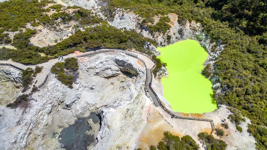 Auckland: Hobbiton, Rotorua and Wai-O-Tapu Day Tour - Should You Book This Auckland Day Tour?