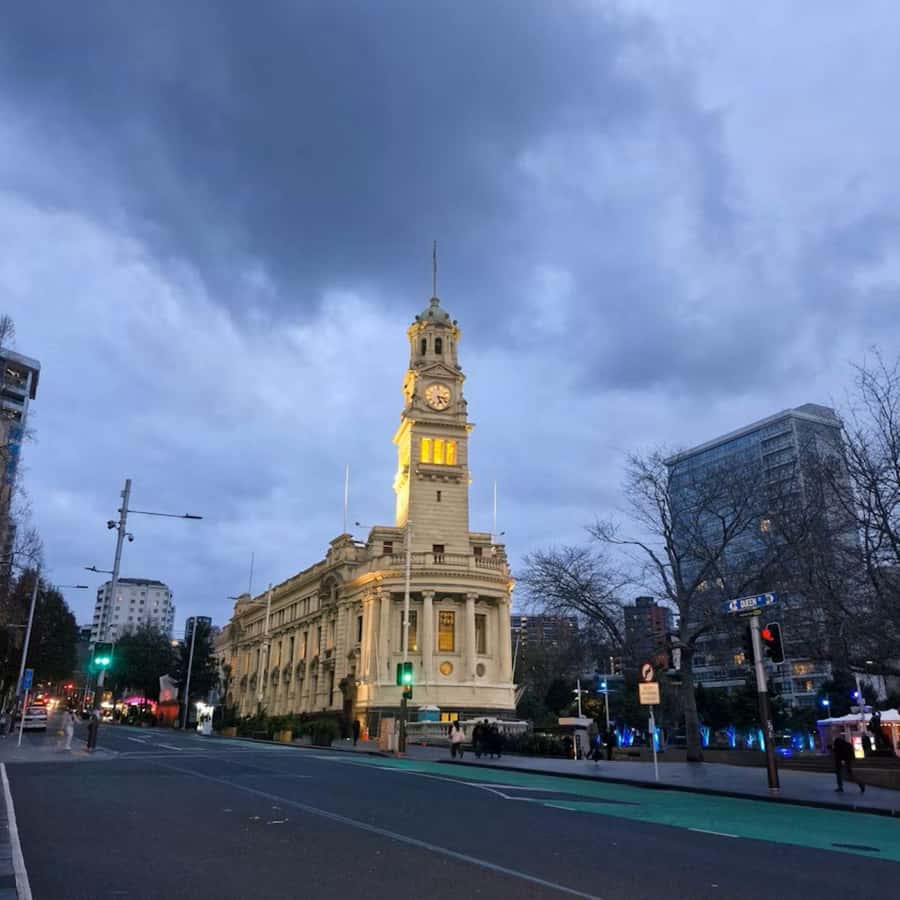 Auckland: Private Walking Tour with a Local - Customizing your day: what to ask your Lokafyer before you start