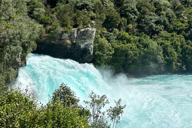 Auckland: Rotorua, Taupo, Waiotapu & Huka Falls Private Trip - Price and value: what $465.43 per person is buying