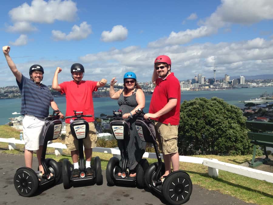 Auckland: Segway Tour to Mount Victoria - Park time in between: a chance to loosen your grip