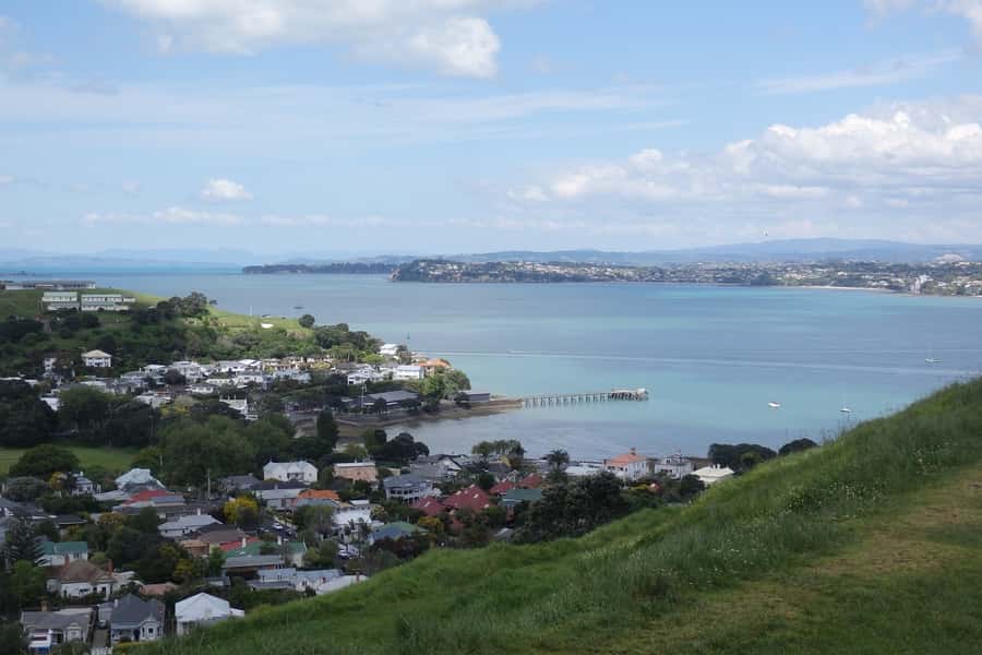 Auckland: Ship to Shore Full-Day Excursion - Kumeu Wine Trail Tasting: A Relaxed Pour, Not a Tour Marathon