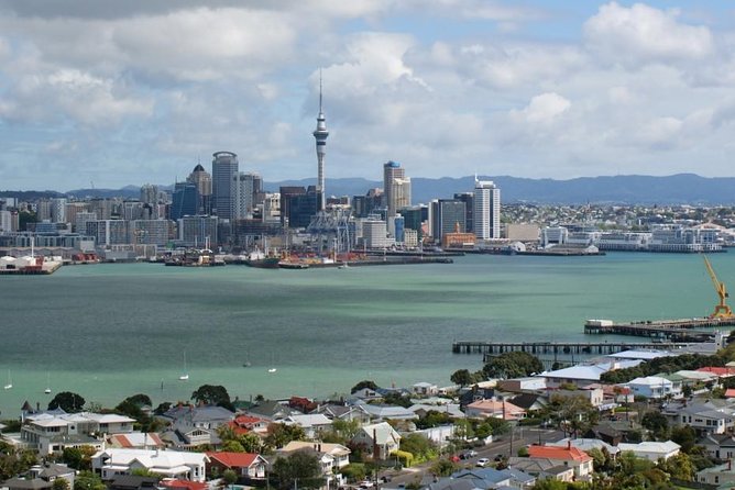 Auckland Sights Exclusive 8 Hour Luxury Day Tour - Arataki Visitor Centre and the Waitakere Scenic Drive