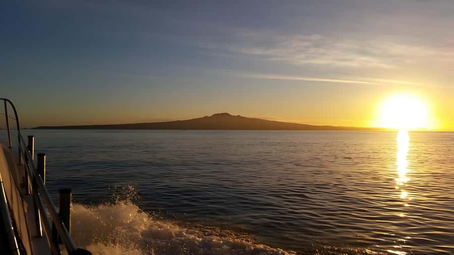Auckland Sunset Harbour Cruise - Sunset Harbour on Waitematā: what you’re really buying