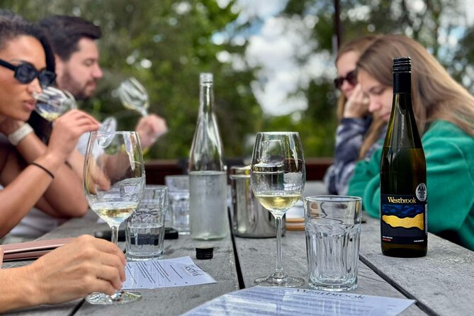 Auckland West Vineyard Tour with lunch and tastings incl - Price value: is $335.11 per person worth it?