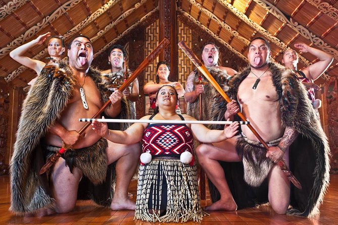 Bay of Islands Heritage Experience from Auckland incl. Waitangi & Russell - A 13-hour Bay of Islands day trip with real stops, not just drive-by views