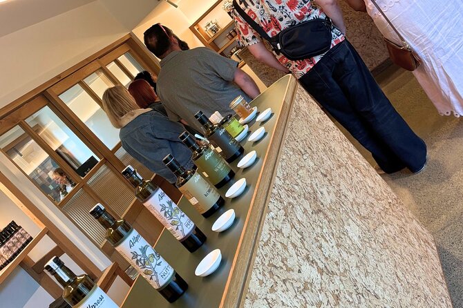 Boutique Waiheke Island Wine, Gin and Food Tour - Stop 3: Three Seven Two lunch on Onetangi beach