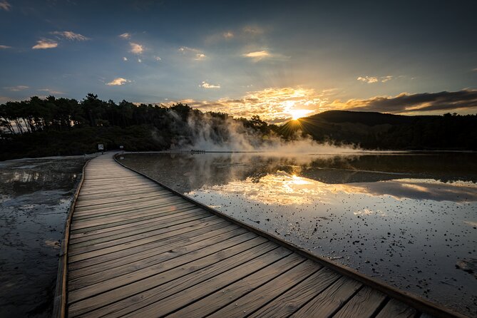 Devil's Bath Experience - Private Tour to Wai-O-Tapu & Lake Taupo - Huka Honey Hive: tastings that feel like a reward