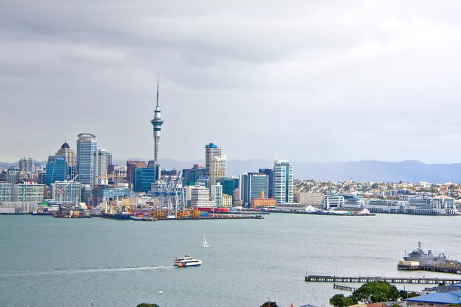 Explore Auckland: Self Guided Audio Tour - Civic Theater, Khartoum Place, Myers Park, and St Kevin’s Arcade