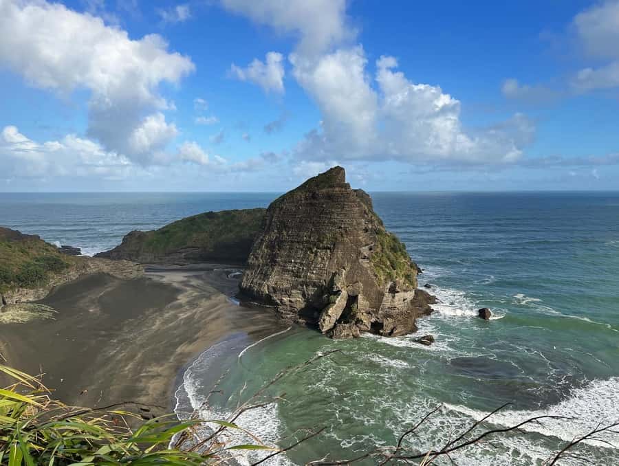 From Auckland: Guided Tour of Piha with Scenic Beach Walks - How tough are the walks? Rocks, waves, and smart comfort choices
