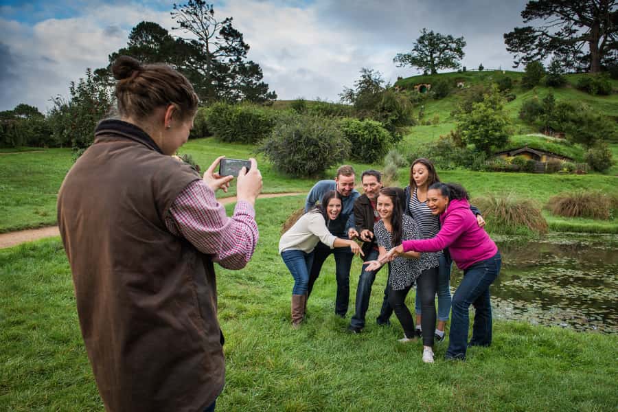 From Auckland: Hobbiton & Waitomo Caves Full-Day Trip - Practical tips before you go