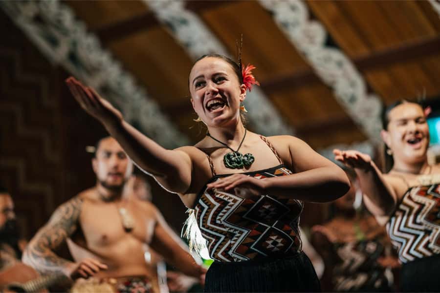 From Auckland: Rotorua Te Puia, Haka & Polynesian Spa Tour - Key highlights at a glance
