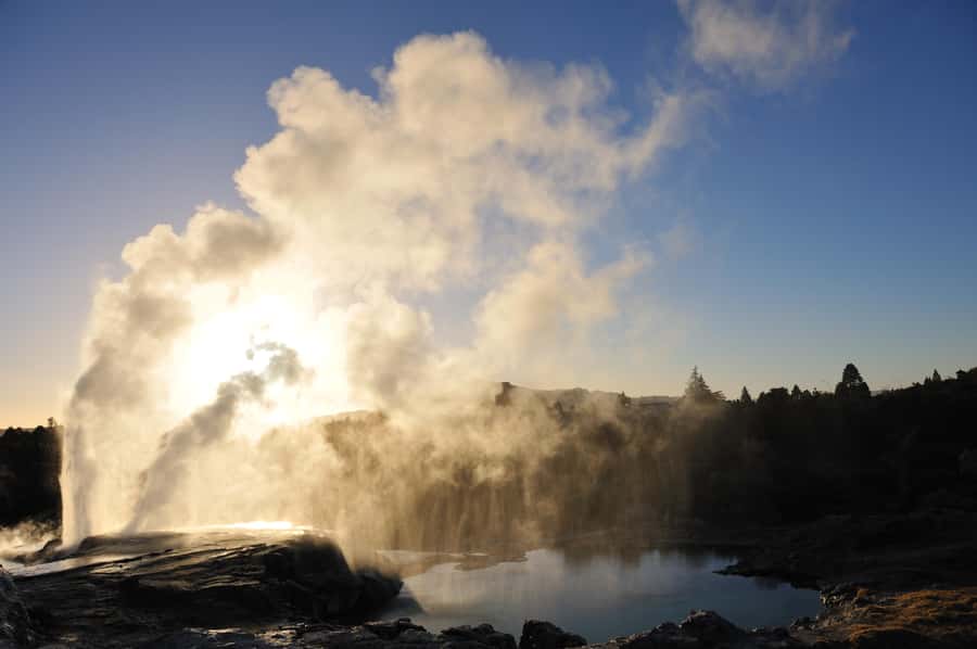 From Auckland: Rotorua Te Puia, Haka & Polynesian Spa Tour - Auckland to Rotorua in one day: what the 12 hours really mean
