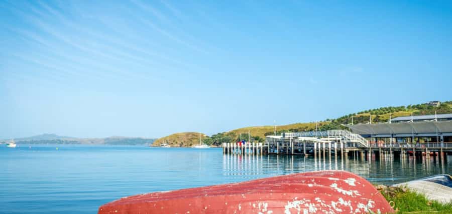 From Auckland: Waiheke Island Wineries' Tour - Wineries and tastings: how the stops are paced