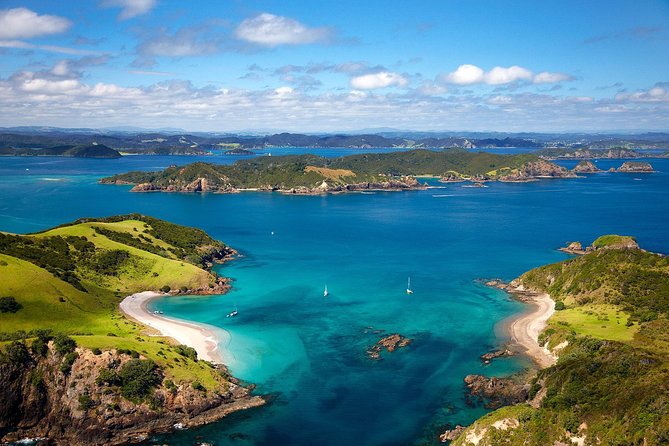 Group tour to Bay of Islands return from Auckland - Weather, Waves, and What to Expect When the Day Is Running Tight