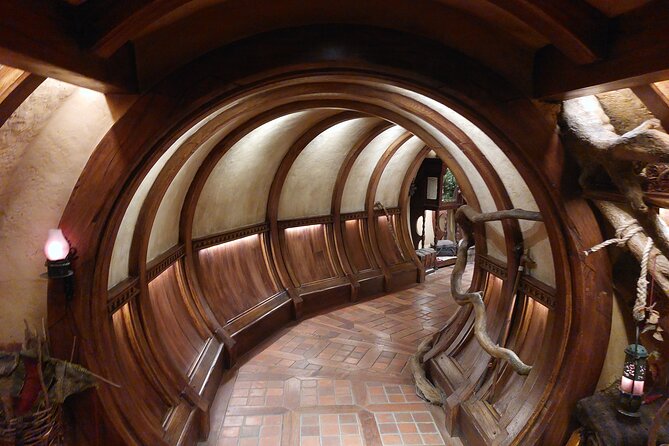 Hobbiton Afternoon Tour in Luxury Minibus from Auckland - Green Dragon Inn drink stop: a fun finish to the walk
