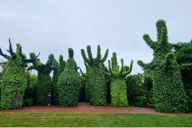 Hobbiton Movie Set and Hamilton Gardens Small Group-from Auckland - FAQ