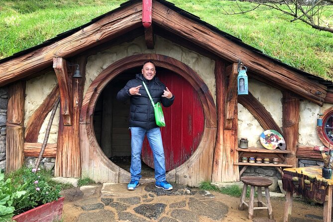 Hobbiton Movie Set Day Tour - Who should book this Hobbiton day tour from Auckland