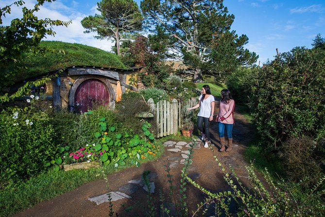 Hobbiton Movie Set day tour From Auckland - A Long Morning Drive to Middle-earth