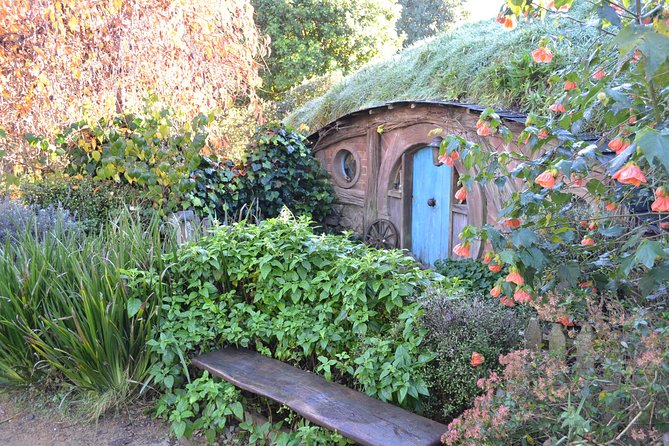 Hobbiton Movie Set day tour From Auckland - Hotel Pickup in Auckland City Center Makes Logistics Easy