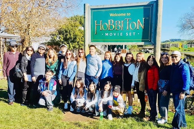 Hobbiton Movie Set Small Group Fully Guided Day Tour from Auckland - Guide quality is the real multiplier here