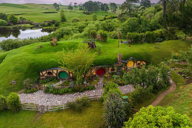 Hobbiton Movie Set Small Group Tour from Auckland - What to pack and how to handle rain (because New Zealand does)