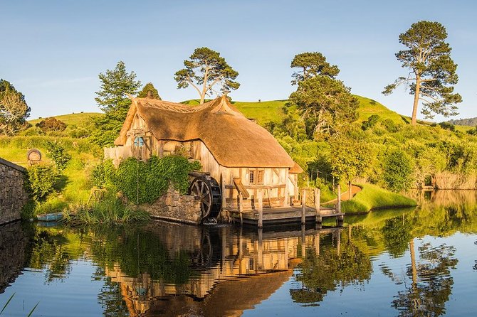 Hobbiton & Waitomo Caves Small-Group Tour W Lunch from Auckland - Back to Auckland: keeping energy up for the final leg