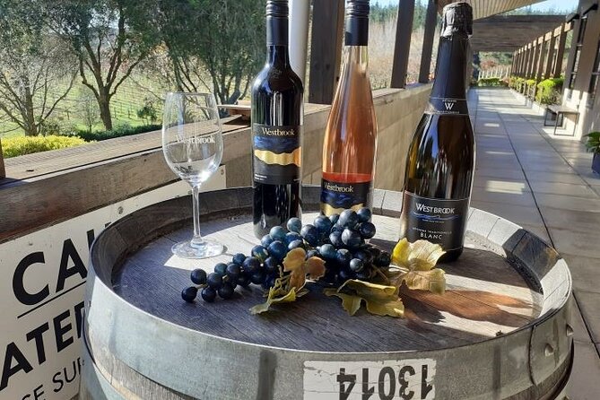 Kumeu Winery Boutique Tour with Gourmet Lunch from Auckland - Key Highlights at a Glance