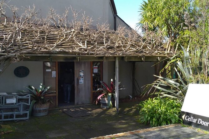 Kumeu Winery Boutique Tour with Gourmet Lunch from Auckland - Kumeu River Wines: The Final Pour Before You Head Back