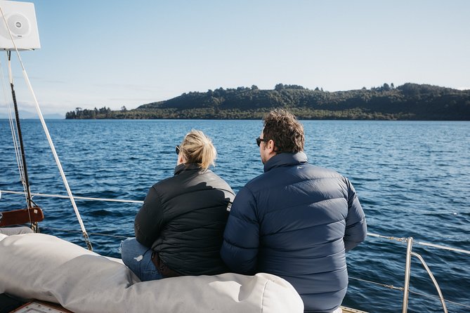 Lake Taupō Private Day Tour from Auckland to Māori Rock Carvings - Return to Auckland: A Long Day, Then a Calm Finish