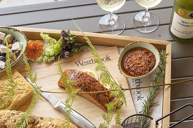 Luxury Private Auckland Wine & Beach Tour with Lunch - The Vineyard Lunch Break: Shared Platter + Local Wines