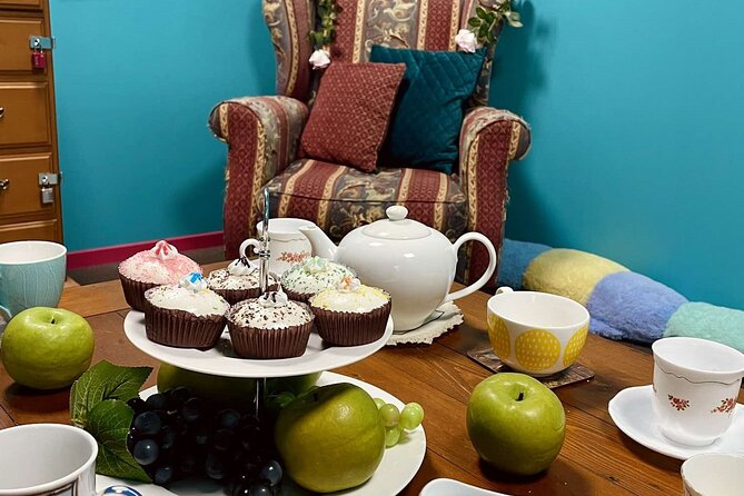 Mad Hatter's Hat Escape Room Experiences - Difficulty balance: easy-to-hard without feeling like punishment